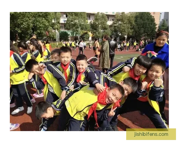 格兰朋那大胜巴多斯四比一比赛精彩瞬间回顾